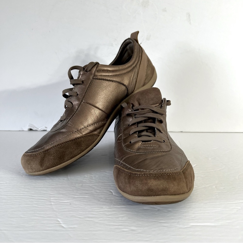 Vionic Copper Leather and Suede Willa Sneaker Size 10 Orthaheel Technology